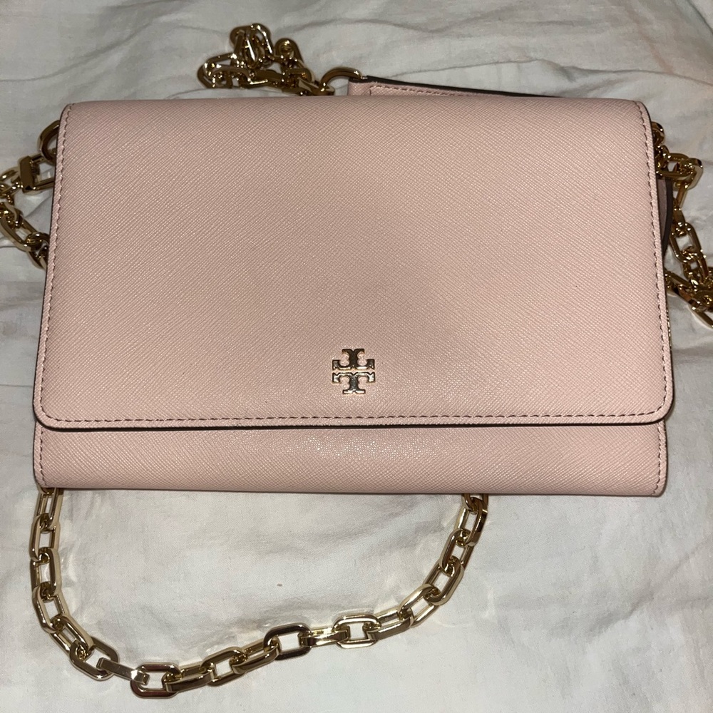 Tory Burch Robinson Chain Crossbody Wallet
Bag - light pink-Like new